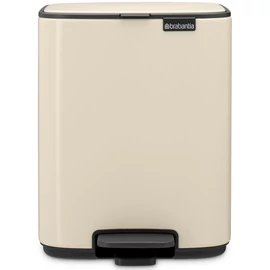 Brabantia Bo Pedal Bin pedálos hulladékgyűjtő szagmentesen záródó Soft-Close fedél, karcsú, négyzetes forma, műanyag tartály, 7L - B méret, acél, világos bézs - 237928