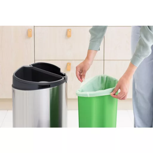 A 10L-es tartályra a C méretű PerfectFit szemeteszsák illekszedik.