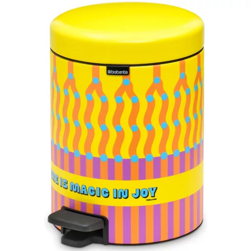 Brabantia NewIcon 5L Yinka Ilori pedálos szemetes elölnézet.