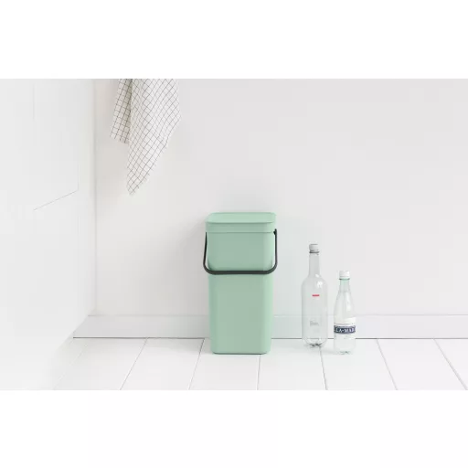 A jáde zöld szín modern és elegáns megjelenést kölcsönöz bármelyik konyhának.