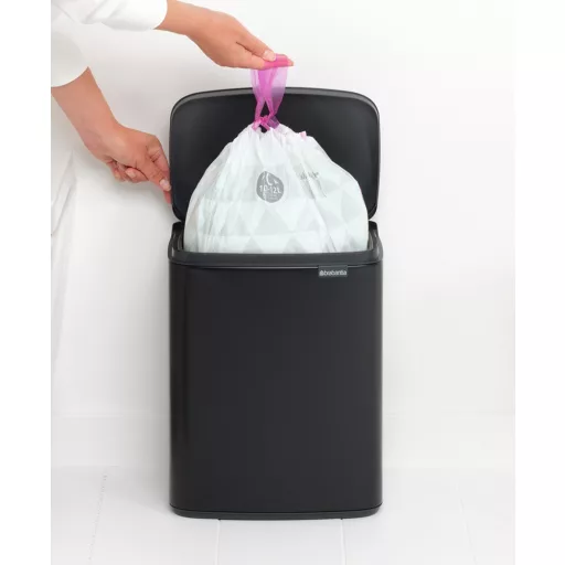 A Brabantia "C" méretű PerfectFit szemeteszsák tökéletes illeszkedést biztosít!