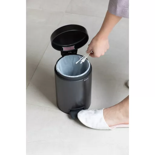 Javasolt felhasználási területe a WC-kben intim hulladékgyűjtésre.