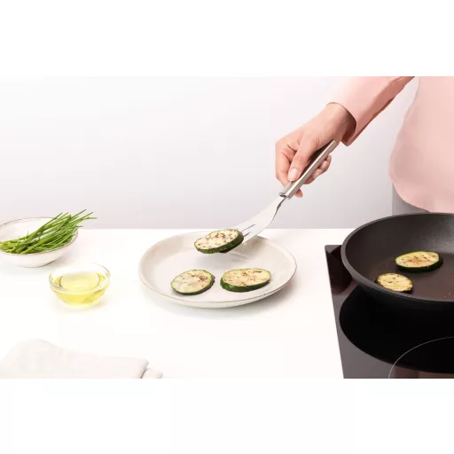 Ergonomikus kialakítása kényelmes fogást nyújt.