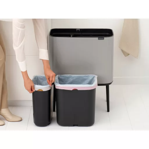 Brabantia Bo Touch Bin nyomófedeles szelektív hulladékgyűjtő, magasított, lábakon álló, műanyag tartály, 11+23L - X+J méret, acél, hamvasszürke - 255007