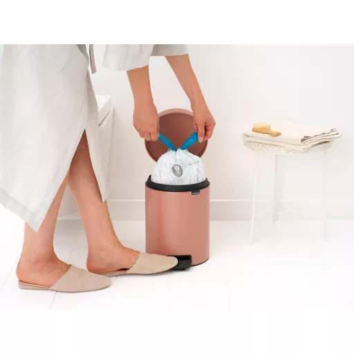 Tökéletes összhang – a csomag tartalmaz egy Brabantia PerfectFit szemeteszsák próbacsomagot (W kód).