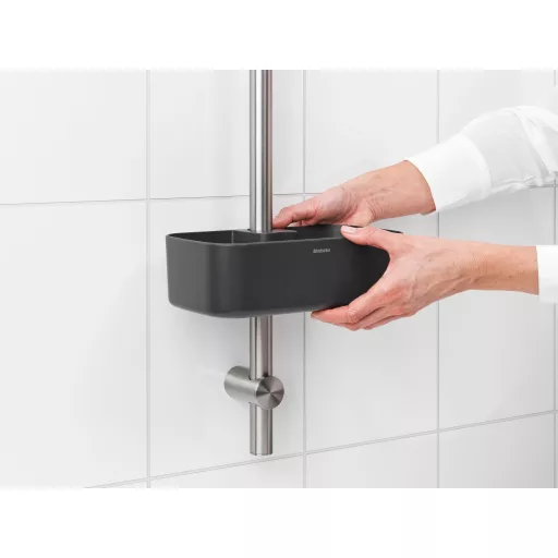 Csúsztassa a Shower Caddy-t az ideális magasságba.