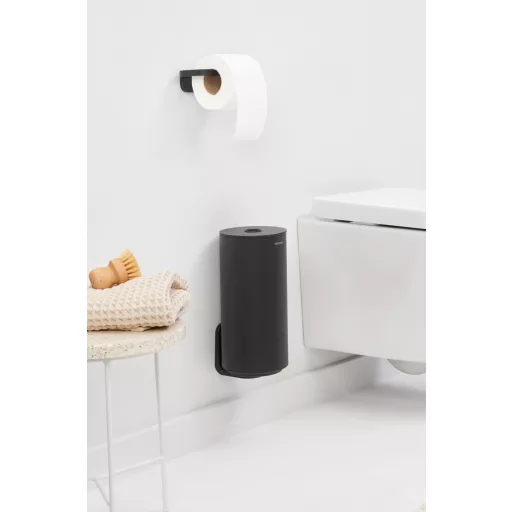 Tegyen ki tartalék WC-papírtartót a kistekercses WC-papír tartó mellé.