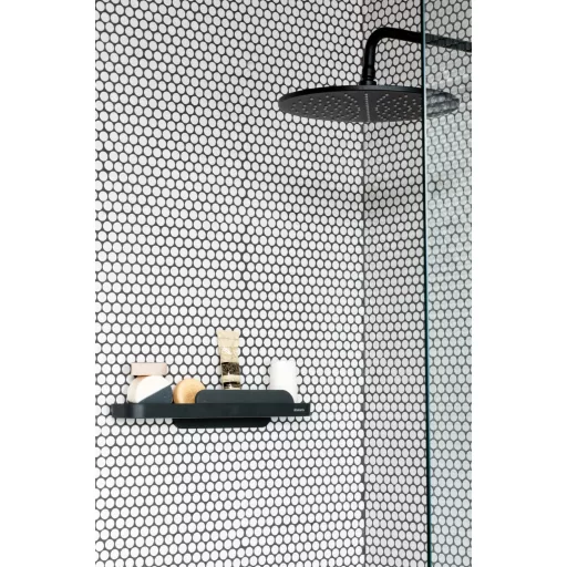 Fekete szaniterek mellé válasszon MindSet Infinite Grey piperéket.