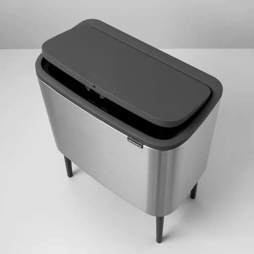 A termék tartós anyagokból készül, melyek hosszú élettartamot biztosítanak és ezáltal minimalizálják a hulladék mennyiségét.