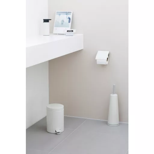 Szerelje fel WC-jét a fehér szín ReNew termékekkel.