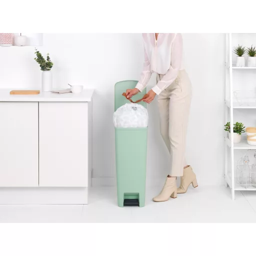 L kódú Brabantia szemeteszsákokkal kompatibilis