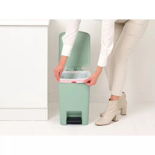 Hozzáillő Brabantia PerfectFit szemeteszsákok megkötőszalaggal