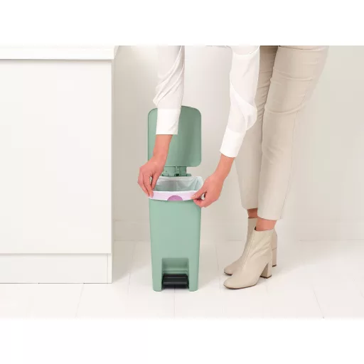 Hozzáillő Brabantia PerfectFit szemeteszsákok megkötőszalaggal