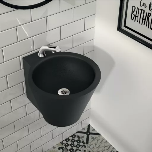 A prémium fekete Teflon bevonat igazán egyedi látványvilágot varázsol közösségi illemhelyén.