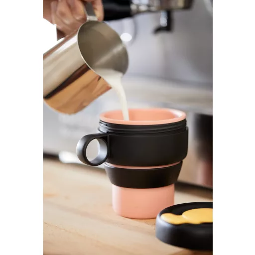 A Mug To Go tökéletes a napi forró kávé élvezetéhez útközben.