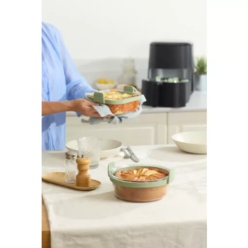 Ez az étel tökéletes arra, hogy kedvenc receptjeidet frissen, a légkeveréses fritőzből az asztalra tálald.