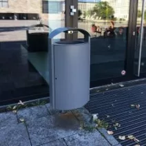 Kendo - graffiti biztos hulladékgyűjtők